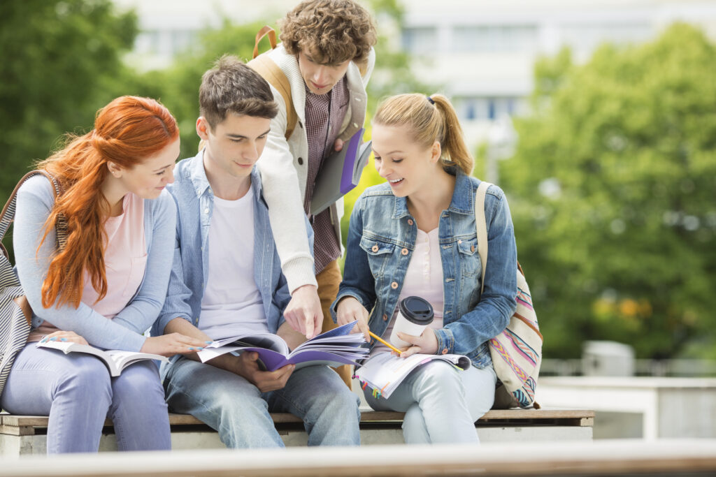 obowiązkowa służba wojskowa albo edukacja